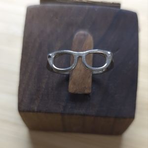 Sterling silver eyeglass ring